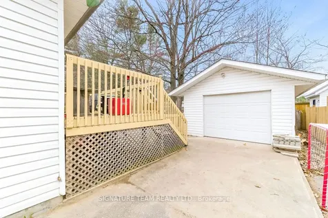 30 Earl Street Petawawa ON K8H 3M4