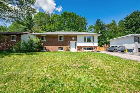 30 Earl Street Petawawa ON K8H 3M4