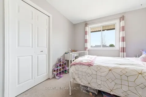 30 Earl Street Petawawa ON K8H 3M4