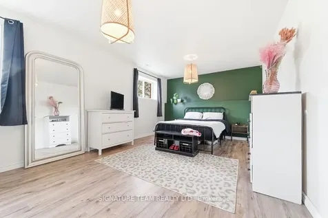 30 Earl Street Petawawa ON K8H 3M4