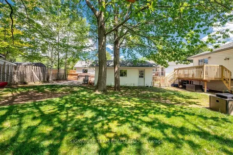 30 Earl Street Petawawa ON K8H 3M4