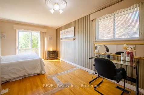 43 Trelawn Parkway Welland ON L3C 1W4
