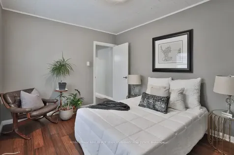 233 Glenholme Avenue Hamilton ON L8K 3L9