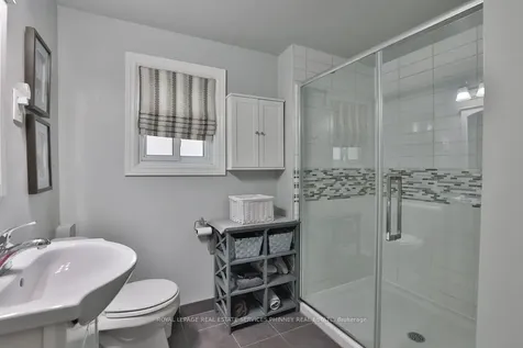 233 Glenholme Avenue Hamilton ON L8K 3L9