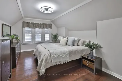 233 Glenholme Avenue Hamilton ON L8K 3L9