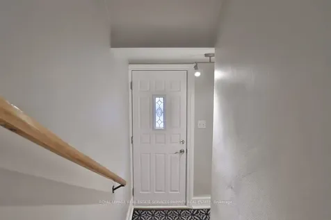 233 Glenholme Avenue Hamilton ON L8K 3L9