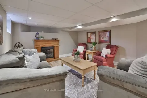 233 Glenholme Avenue Hamilton ON L8K 3L9