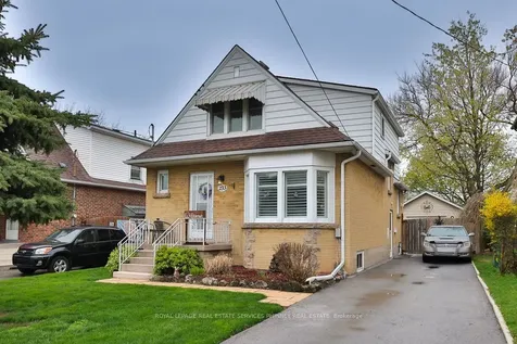 233 Glenholme Avenue Hamilton ON L8K 3L9