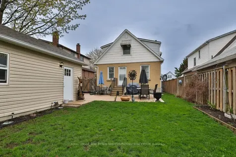 233 Glenholme Avenue Hamilton ON L8K 3L9