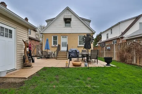 233 Glenholme Avenue Hamilton ON L8K 3L9