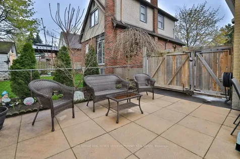 233 Glenholme Avenue Hamilton ON L8K 3L9