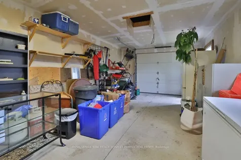 233 Glenholme Avenue Hamilton ON L8K 3L9