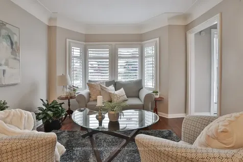233 Glenholme Avenue Hamilton ON L8K 3L9