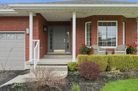 46 Lake Breeze Court Prince Edward County ON K0K 3L0