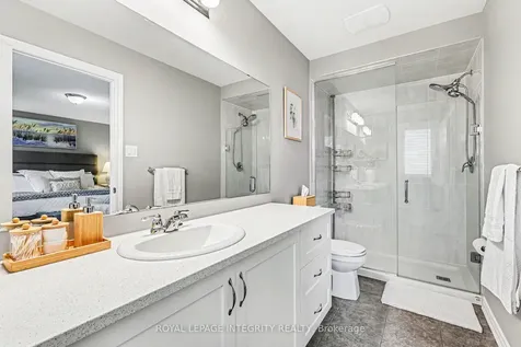 530 Cope Drive Kanata ON K2V 0N8