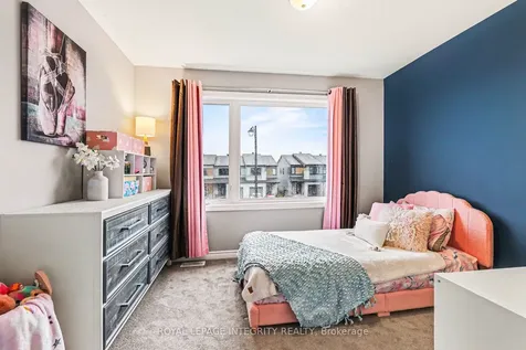 530 Cope Drive Kanata ON K2V 0N8