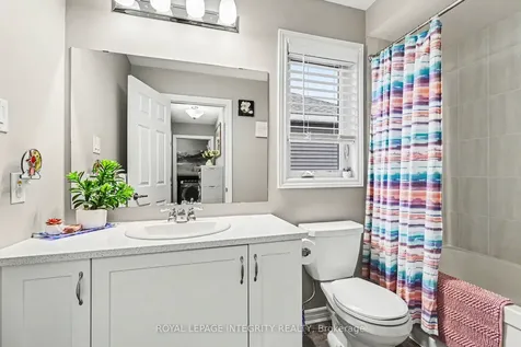 530 Cope Drive Kanata ON K2V 0N8