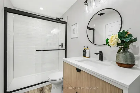 530 Cope Drive Kanata ON K2V 0N8