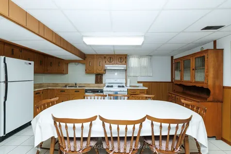6536 Cropp Street Niagara Falls ON L2E 5J7