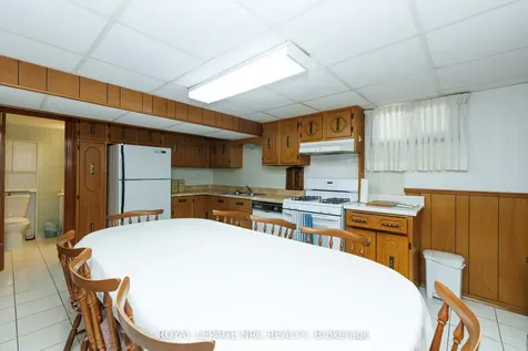6536 Cropp Street Niagara Falls ON L2E 5J7