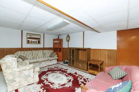 6536 Cropp Street Niagara Falls ON L2E 5J7