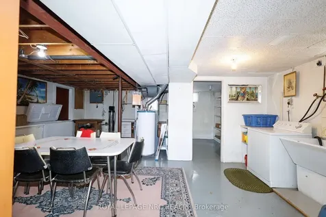 6536 Cropp Street Niagara Falls ON L2E 5J7