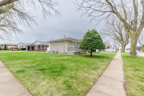 6536 Cropp Street Niagara Falls ON L2E 5J7