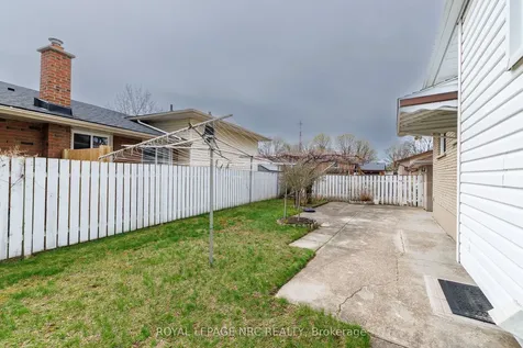 6536 Cropp Street Niagara Falls ON L2E 5J7