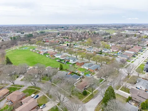 6536 Cropp Street Niagara Falls ON L2E 5J7