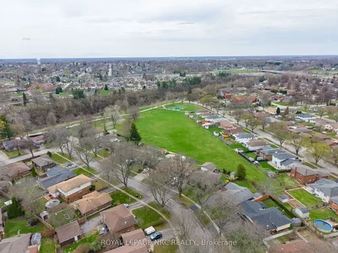 6536 Cropp Street Niagara Falls ON L2E 5J7