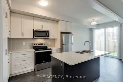 47 Hibiscus Lane Hamilton ON L8K 0A4