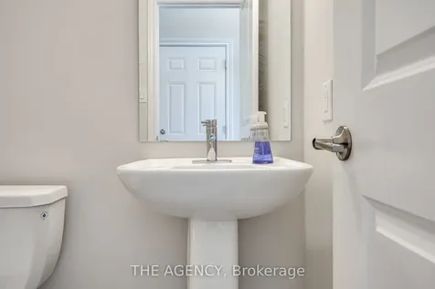 47 Hibiscus Lane Hamilton ON L8K 0A4