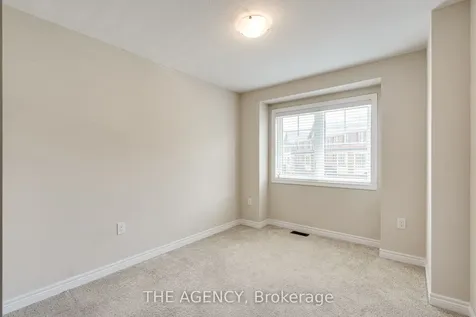 47 Hibiscus Lane Hamilton ON L8K 0A4