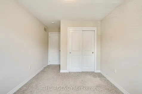 47 Hibiscus Lane Hamilton ON L8K 0A4