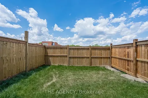 47 Hibiscus Lane Hamilton ON L8K 0A4