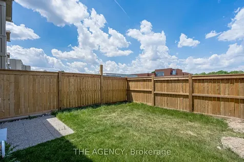 47 Hibiscus Lane Hamilton ON L8K 0A4