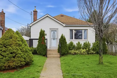 138 Glenholme Avenue Hamilton ON L8K 3L7