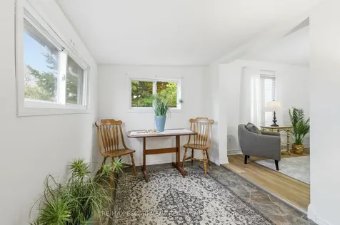 138 Glenholme Avenue Hamilton ON L8K 3L7