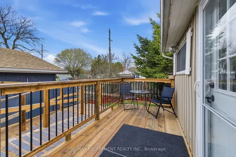 138 Glenholme Avenue Hamilton ON L8K 3L7