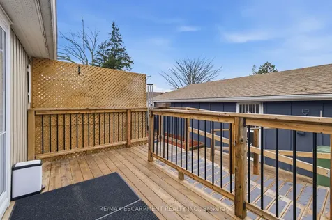 138 Glenholme Avenue Hamilton ON L8K 3L7
