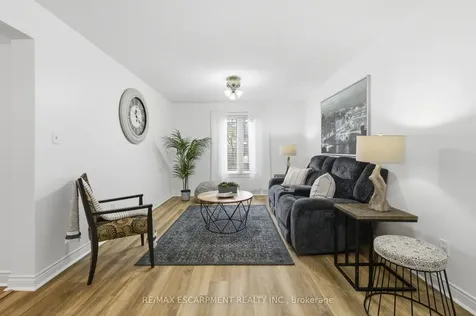 138 Glenholme Avenue Hamilton ON L8K 3L7