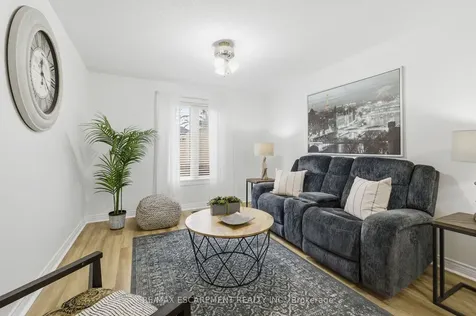 138 Glenholme Avenue Hamilton ON L8K 3L7