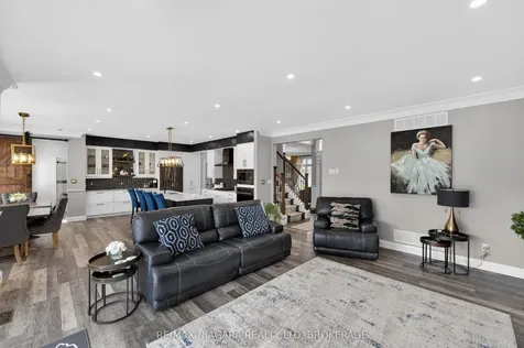1040 Oakhill Boulevard Fort Erie ON L2A 1N9