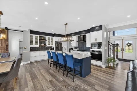 1040 Oakhill Boulevard Fort Erie ON L2A 1N9