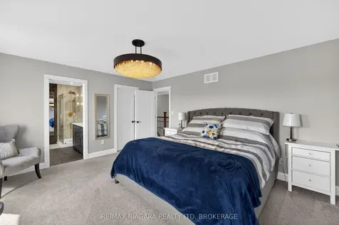 1040 Oakhill Boulevard Fort Erie ON L2A 1N9