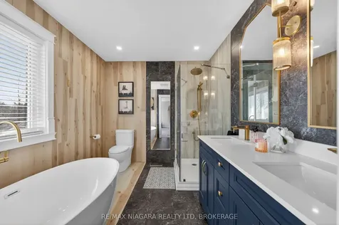 1040 Oakhill Boulevard Fort Erie ON L2A 1N9