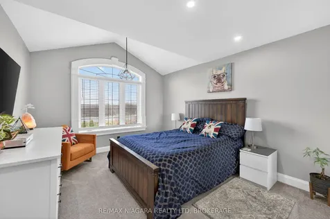 1040 Oakhill Boulevard Fort Erie ON L2A 1N9