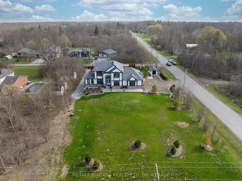 1040 Oakhill Boulevard Fort Erie ON L2A 1N9