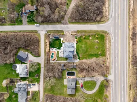 1040 Oakhill Boulevard Fort Erie ON L2A 1N9