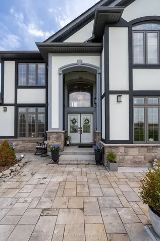 1040 Oakhill Boulevard Fort Erie ON L2A 1N9